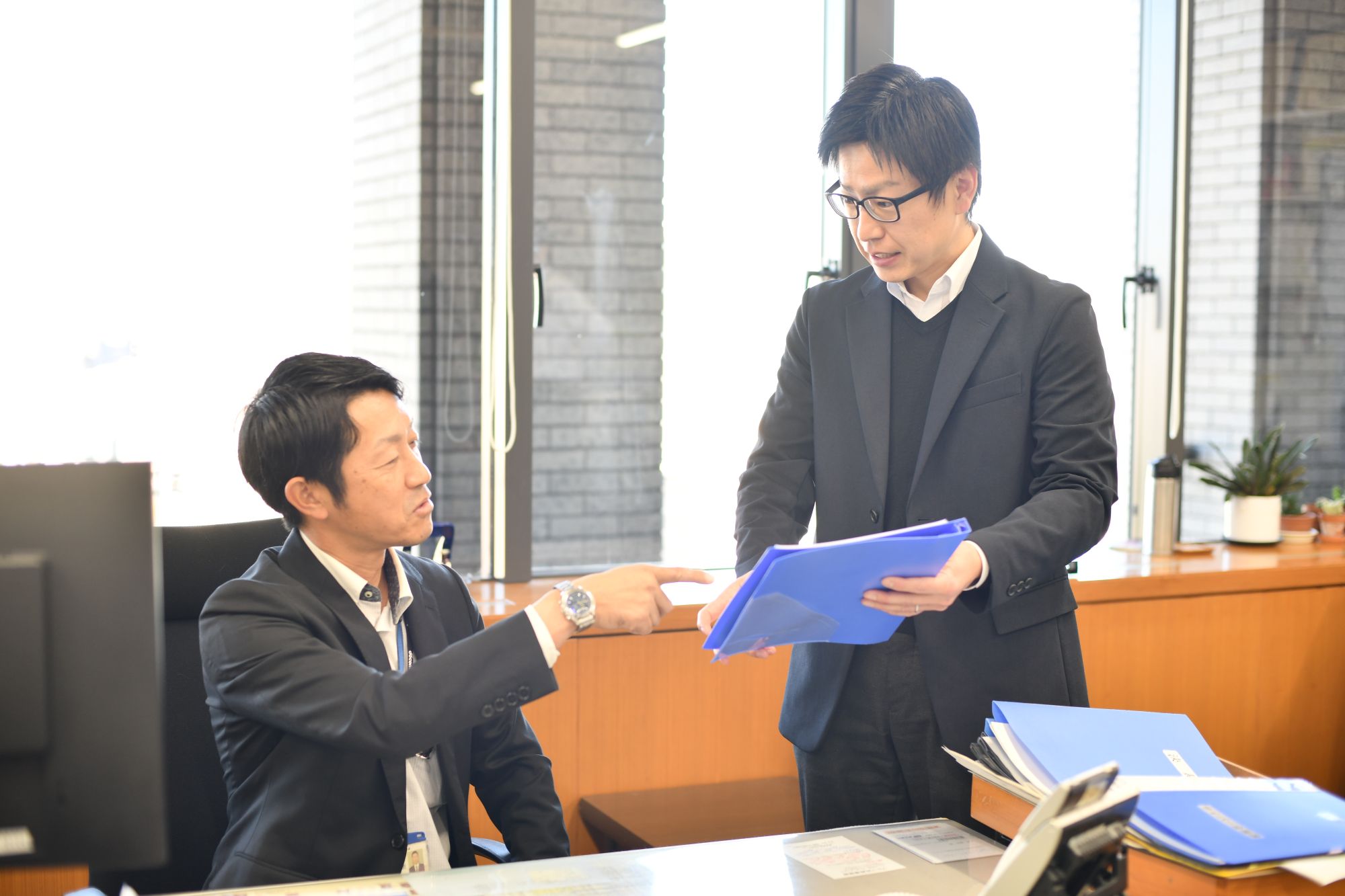 職場の雰囲気 イメージ