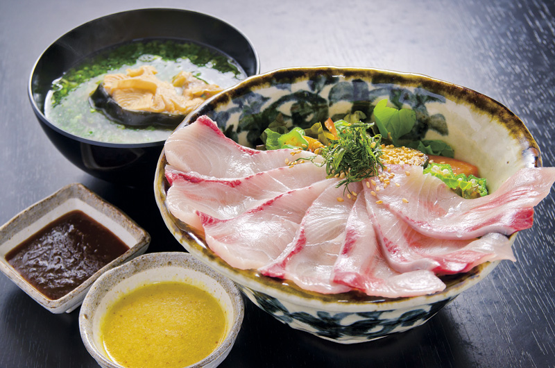 串間活〆ぶりプリ丼ぶり