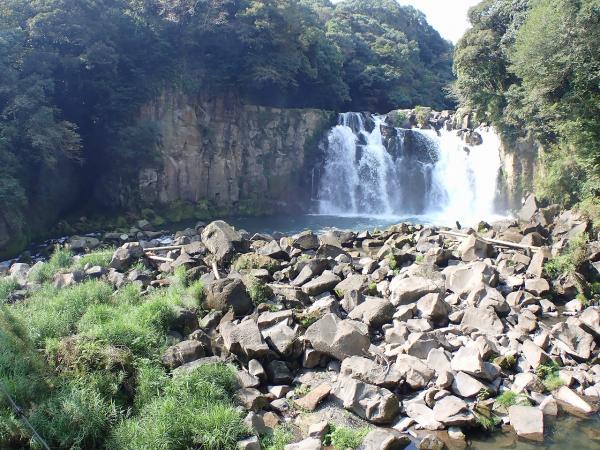 関之尾滝全景