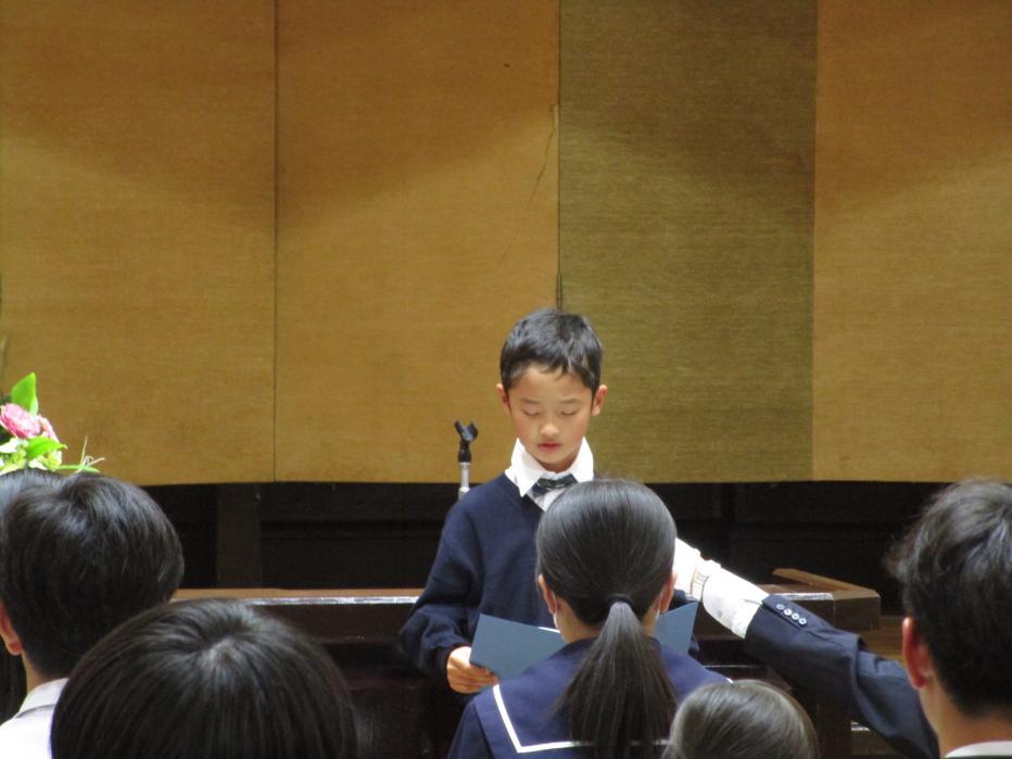 受賞者代表あいさつ（宇都さん）