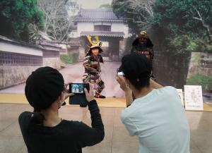 よろい・かぶと着用体験