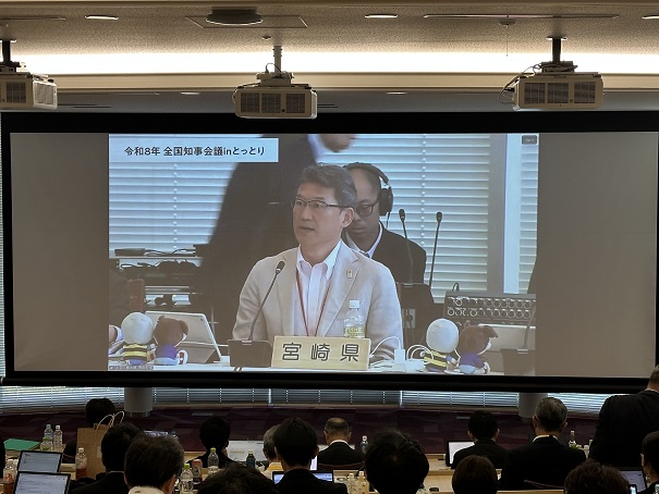 知事アップ