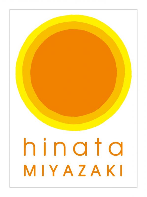 「hinata MIYAZAKI」ロゴマーク画像（縦）