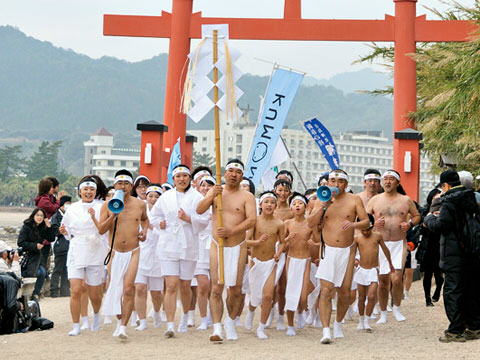 青島神社裸まいり