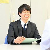 警察事務先輩