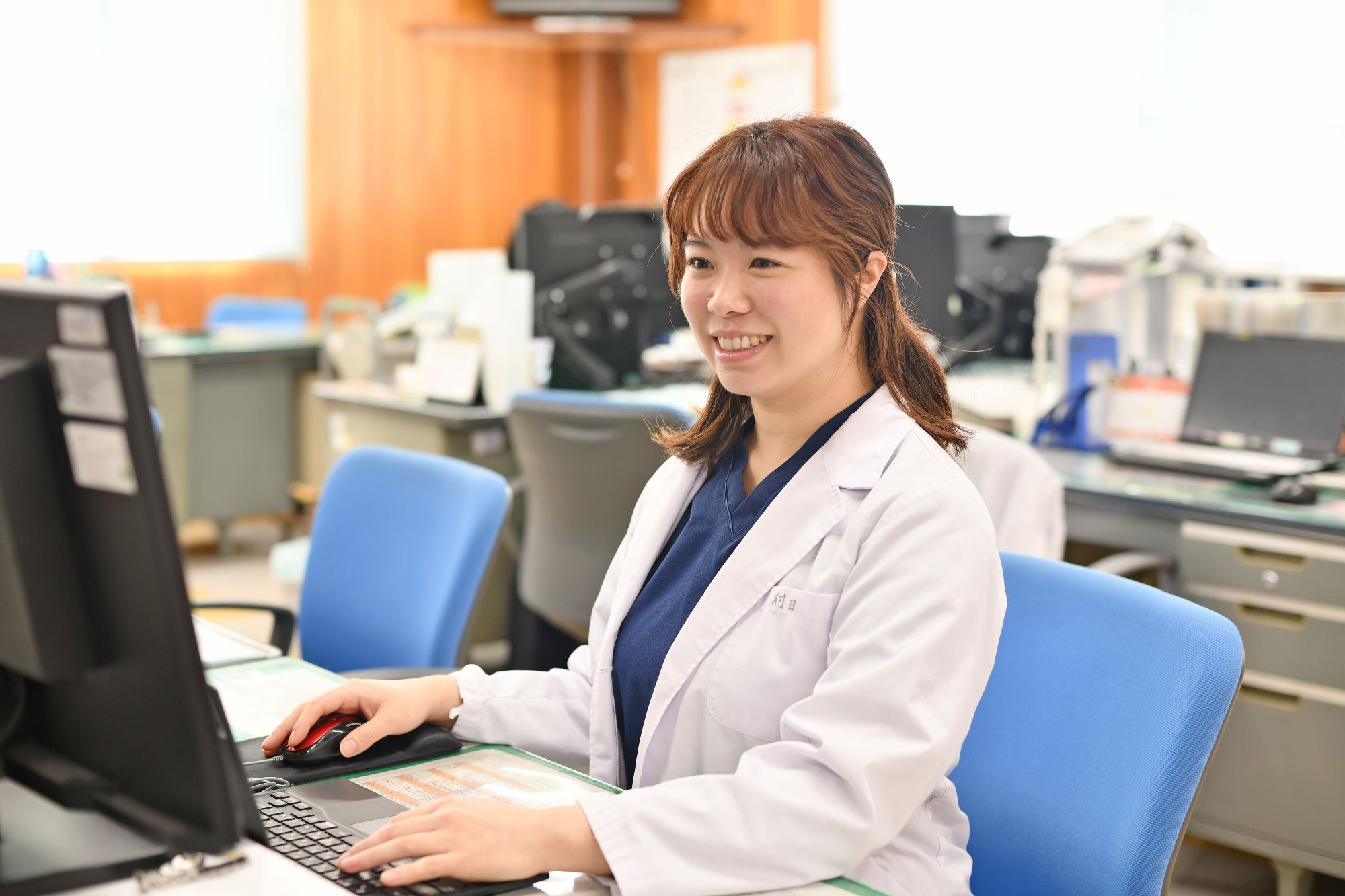 職場の雰囲気 イメージ