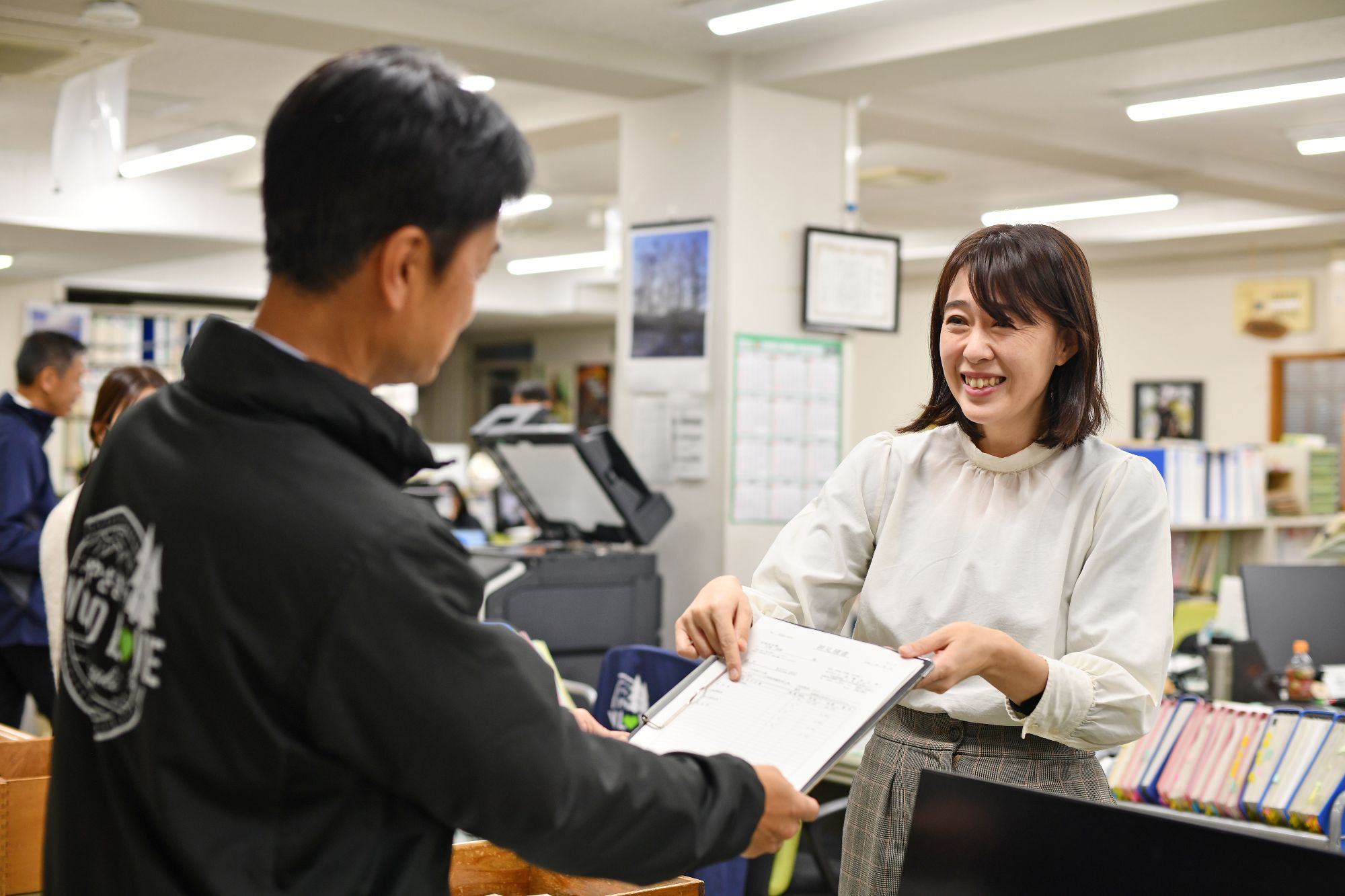 職場の雰囲気 イメージ
