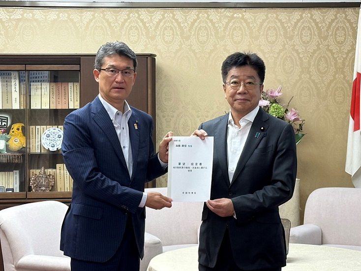 加藤氏