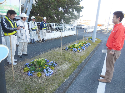 地域の特性を生かした景観作りのために専門的な立場からアドバイスを行なっている様子