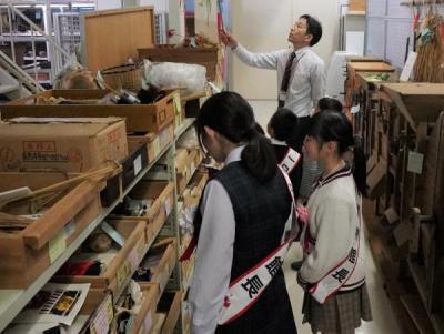 バックヤードツアーの様子