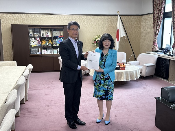 片山財務大臣
