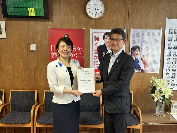 有村自民党総務会長