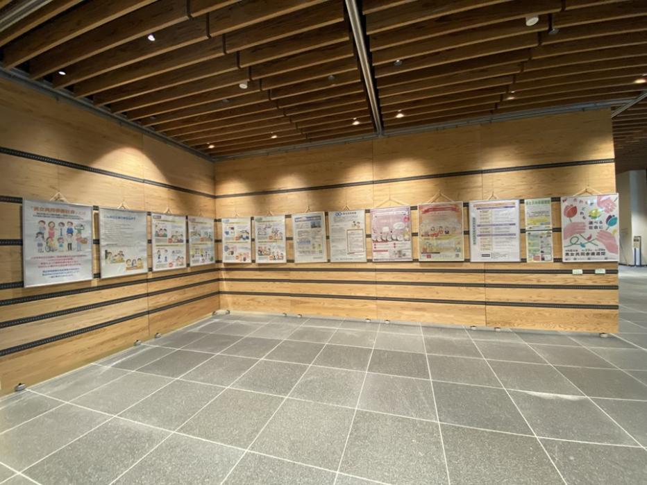 パネル展
