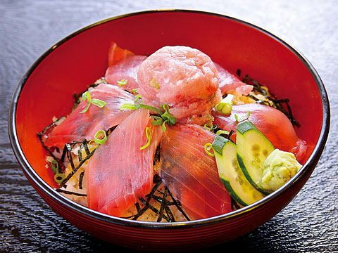 マグロ丼