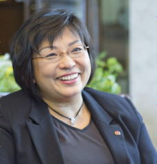 佐野結香社長